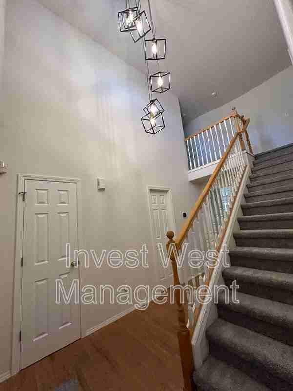 4015 Secourt - Photo 2 of 31