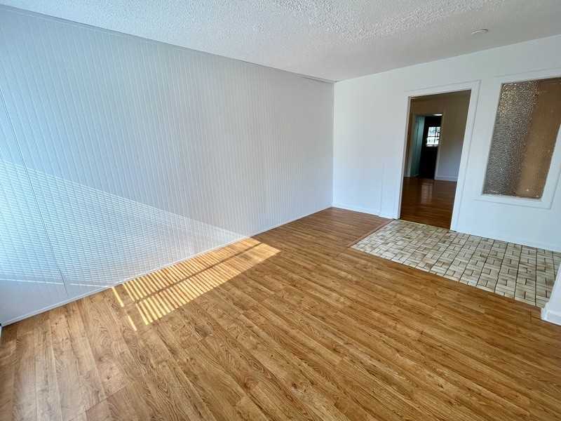 1075 Kipling St - Photo 7 of 44