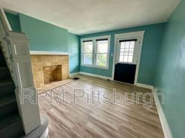 featured image of 929 Clarissa St