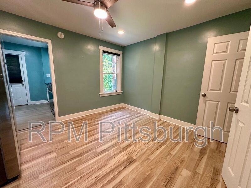 929 Clarissa Street - Photo 2 of 18