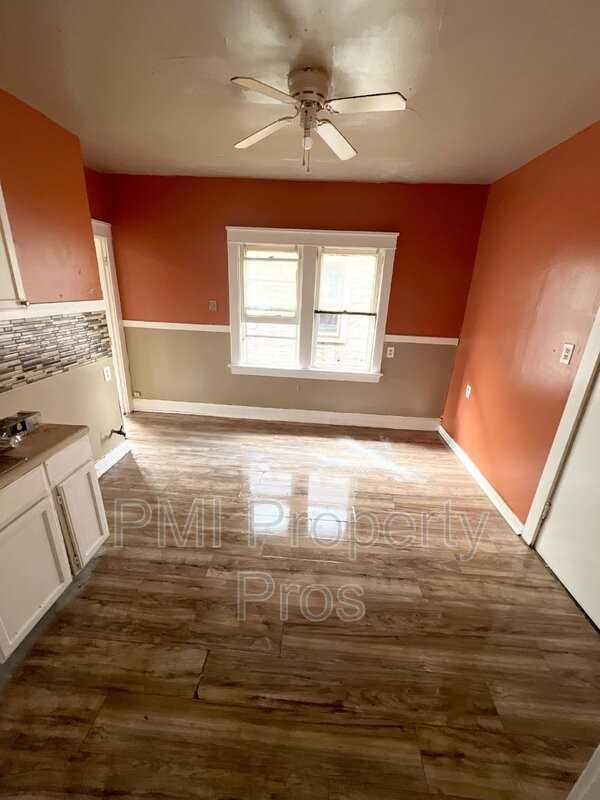 3319 N 28th St - Photo 3 of 8