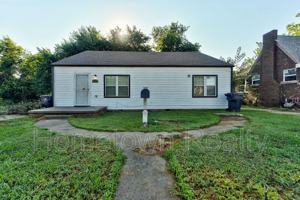 featured image of 2114 N Bath Ave