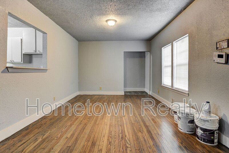2114 N Bath Ave - Photo 3 of 34