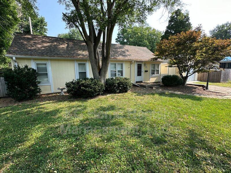 10 E 91st Ter - Photo 2 of 36