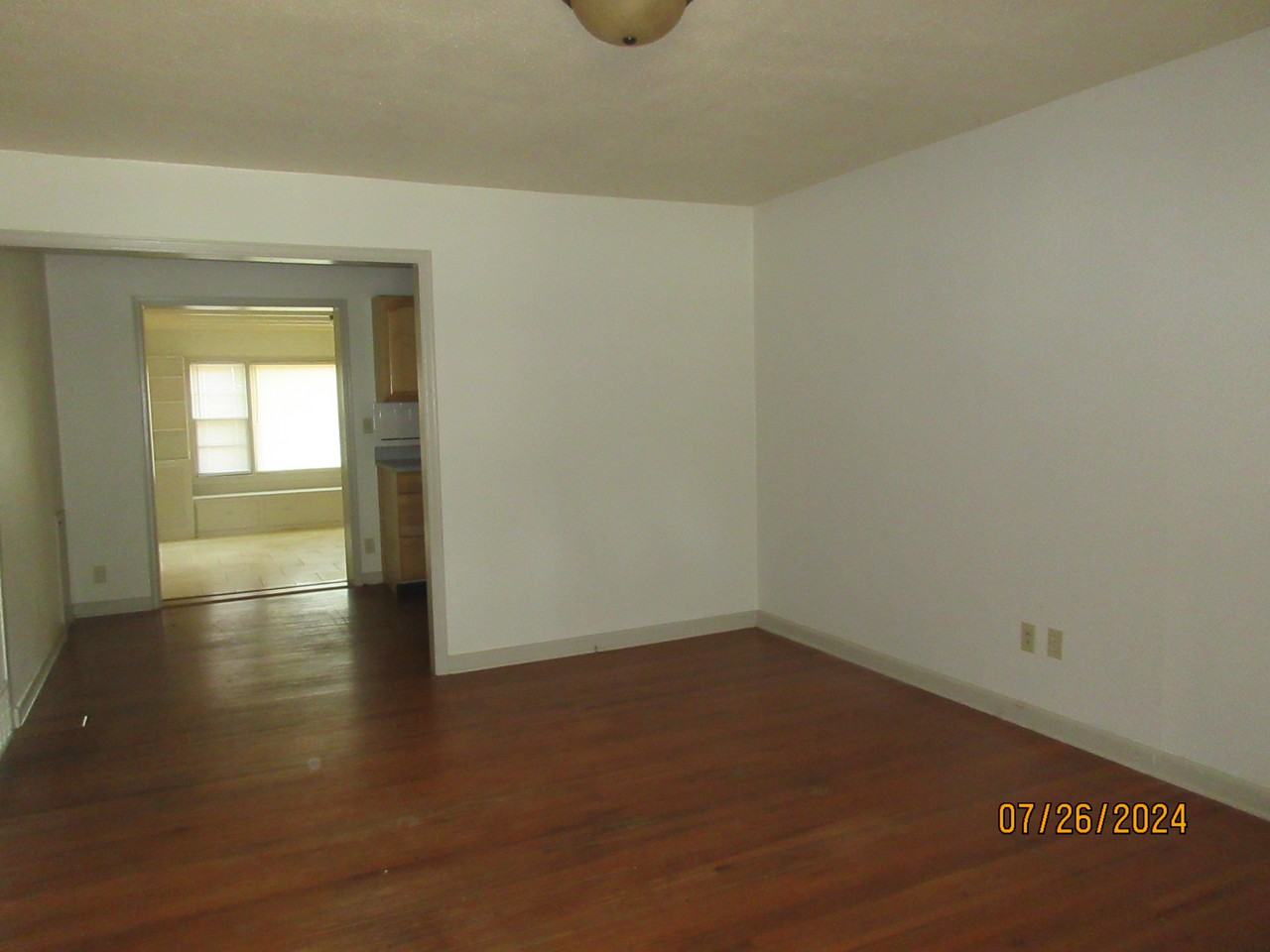 610 S Eastridge St - Photo 2 of 14