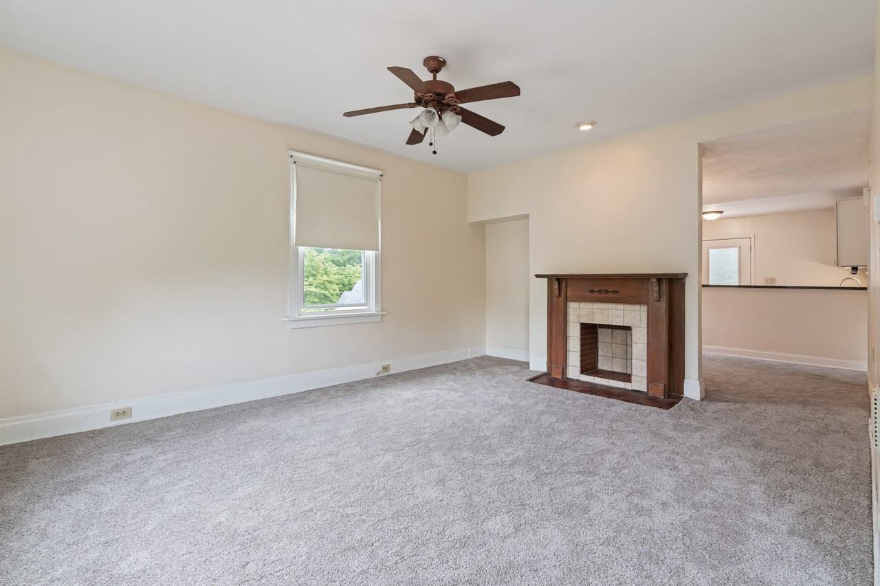 1 Hill Ave - Photo 4 of 23