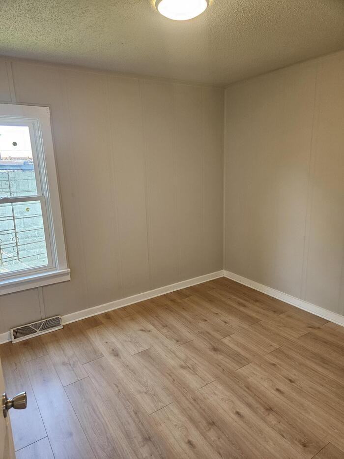548 Clark Rd - Photo 3 of 12