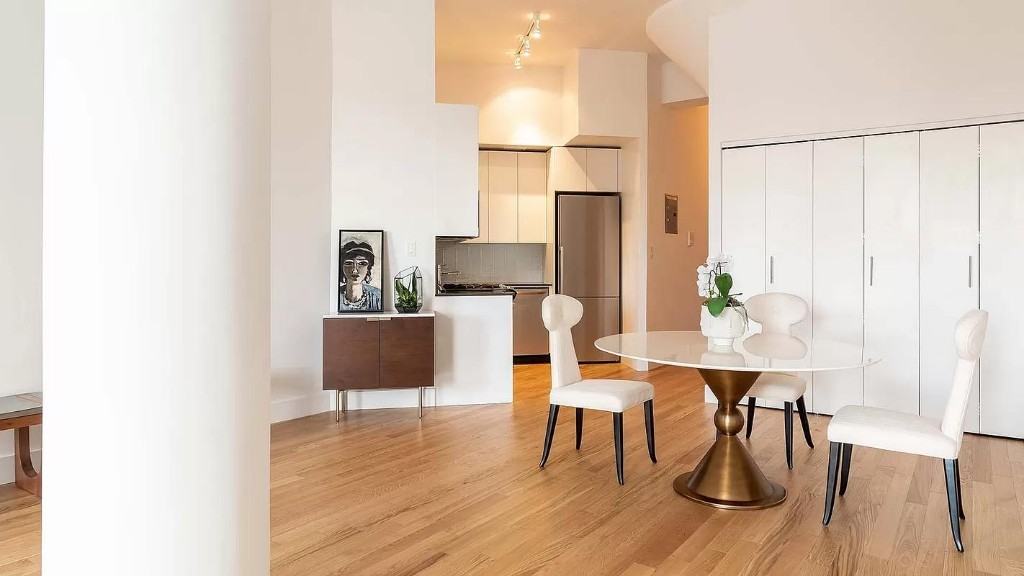 Horatio St #212 - Photo 7 of 11