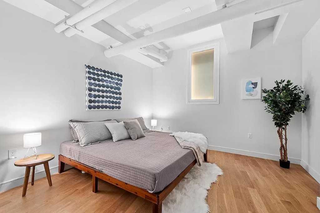 Greenwich St #1E - Photo 7 of 13