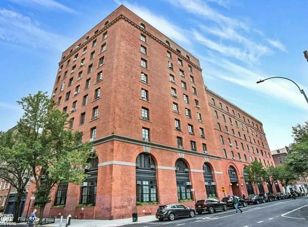 Greenwich St #2K - Photo 7 of 8