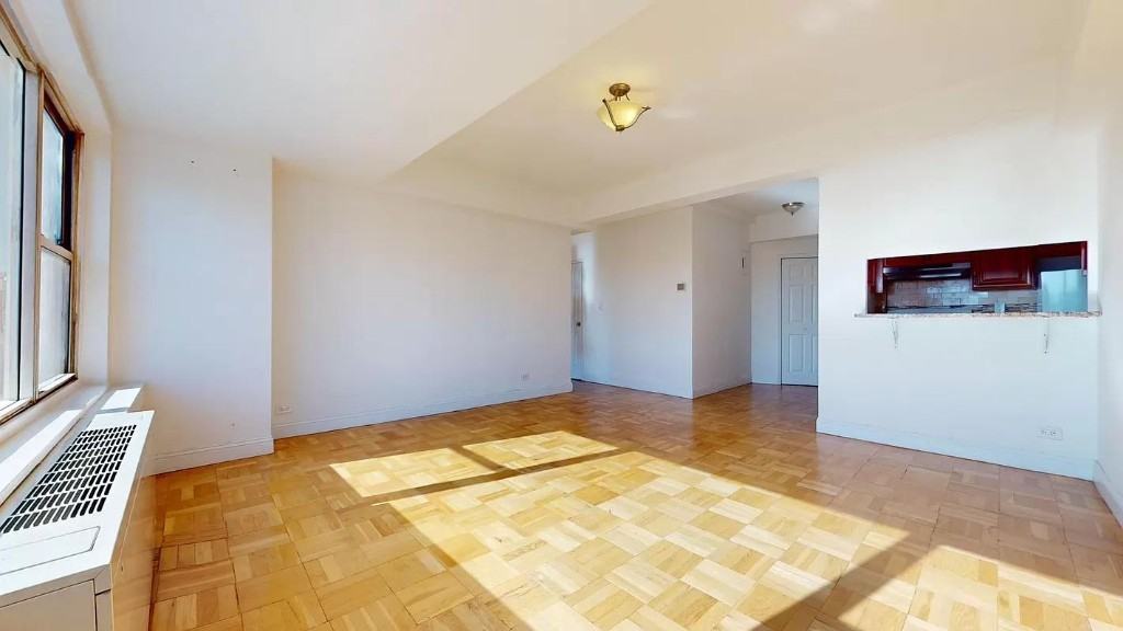 Greenwich Ave #14A - Photo 5 of 14