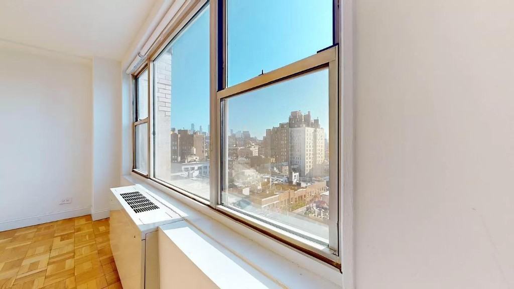 Greenwich Ave #14A - Photo 7 of 14