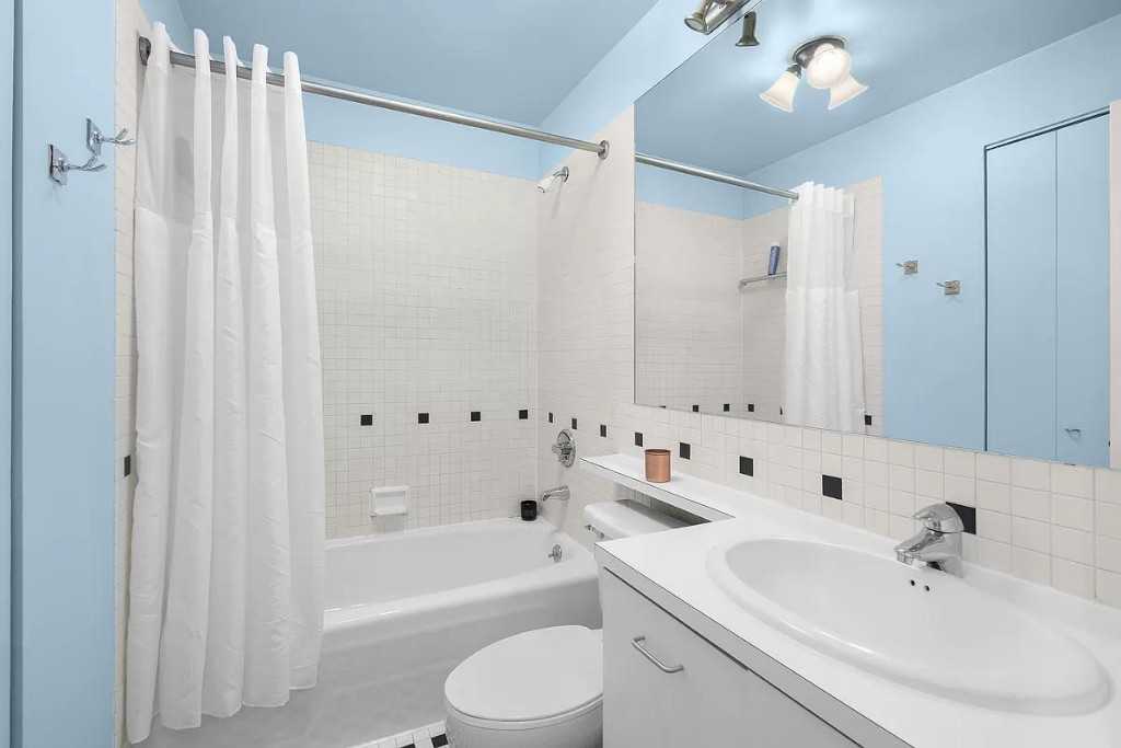 Perry St #2J - Photo 4 of 7