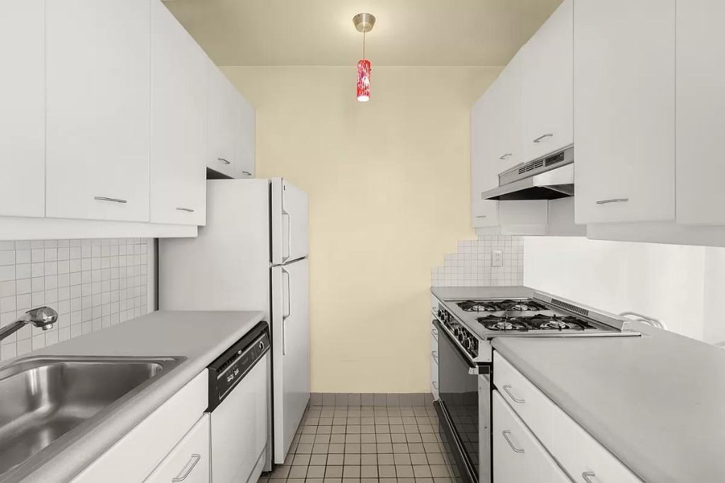 Perry St #2J - Photo 5 of 7