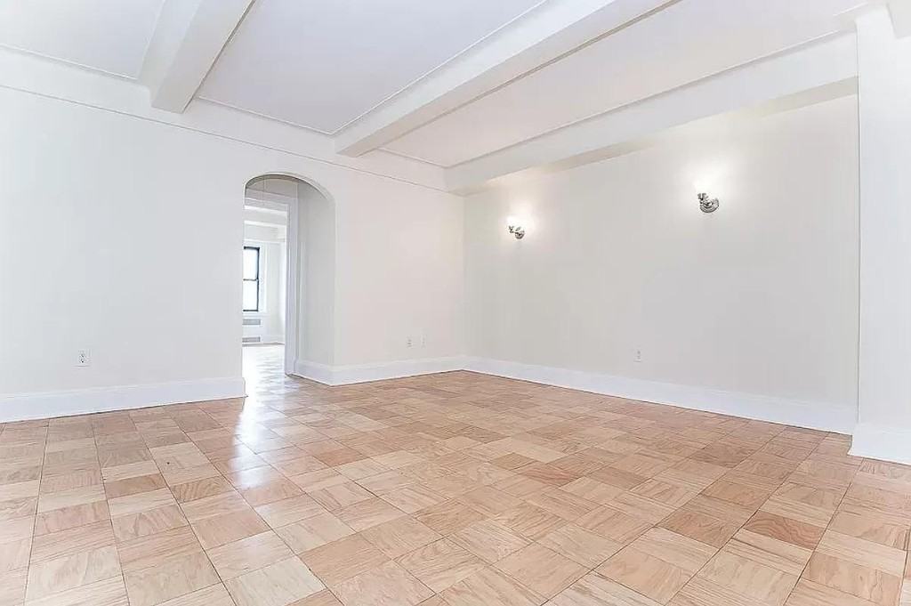 Christopher St #2L - Photo 2 of 8