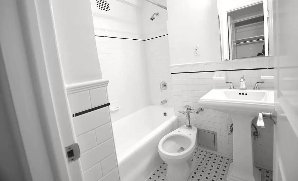 Christopher St #9K - Photo 7 of 10