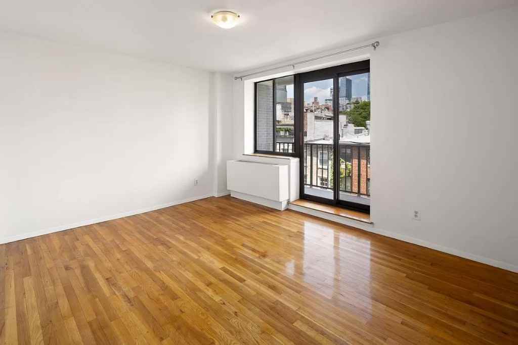 W 19th St #5B - Photo 6 of 20