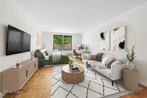 featured image of Christopher St #1G