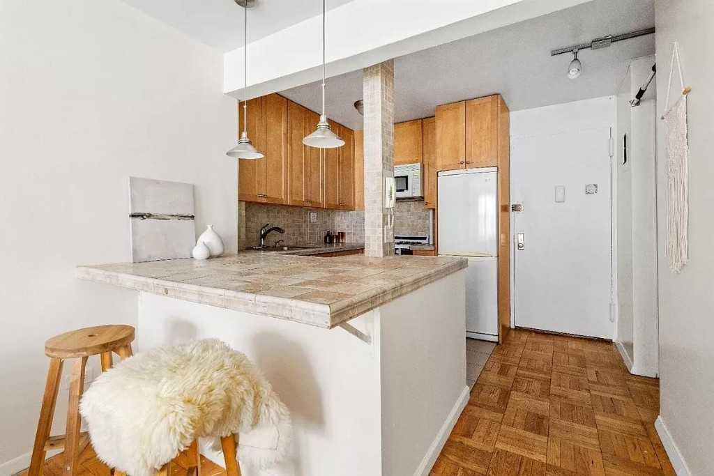 Christopher St #1G - Photo 3 of 11