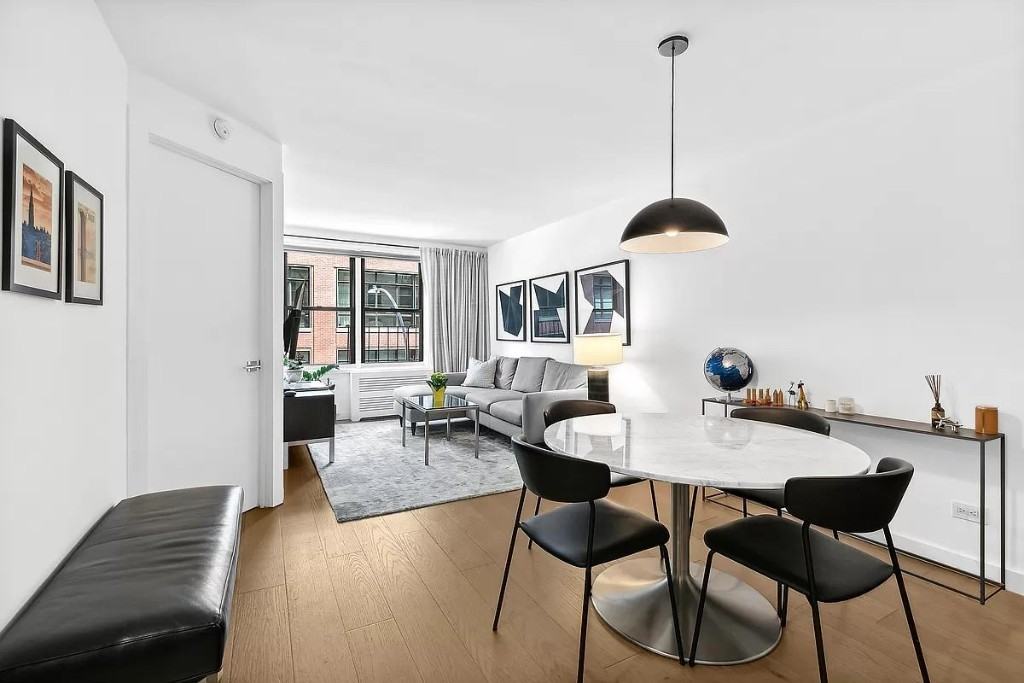 Christopher St #3U - Photo 3 of 8