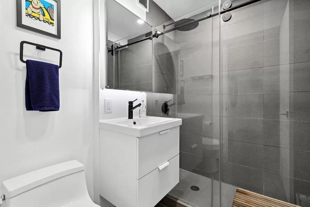 Christopher St #3U - Photo 6 of 8