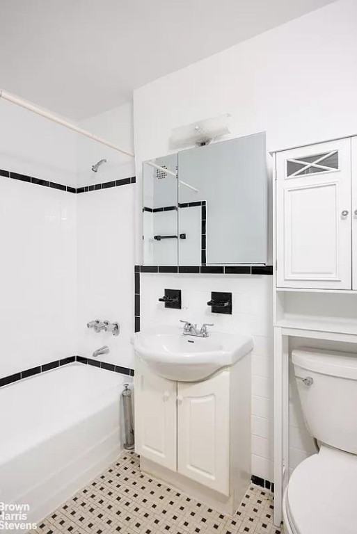 Christopher St #5X - Photo 4 of 12