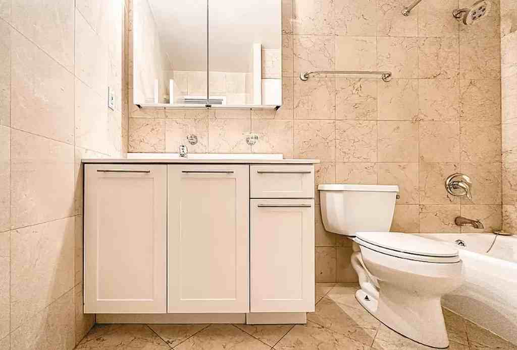 4th Ave #5J - Photo 5 of 9