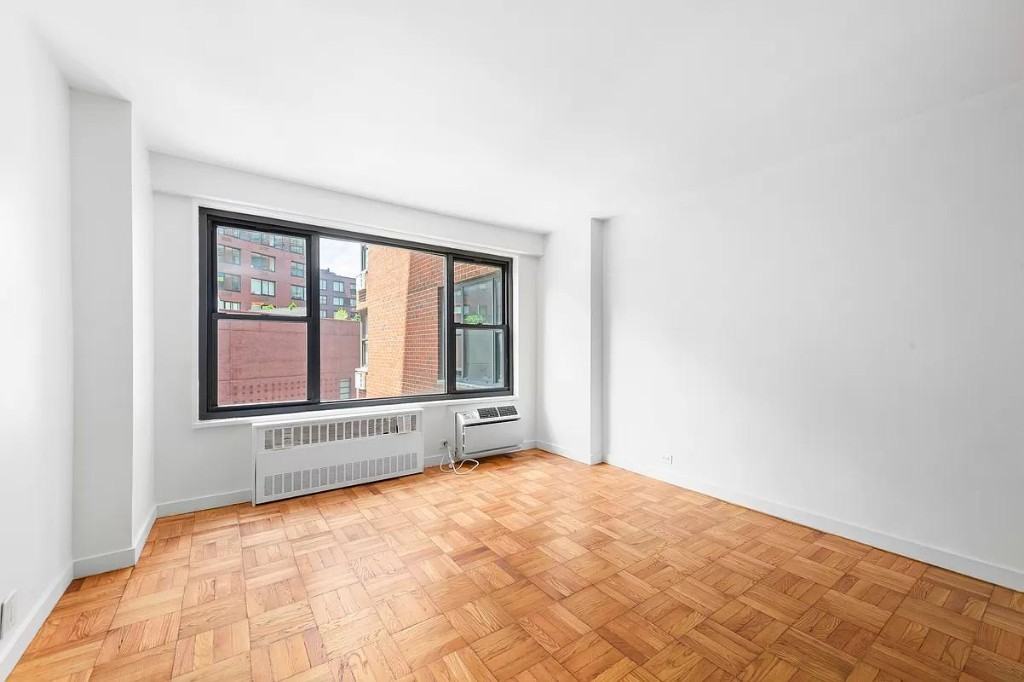 4th Ave #9C - Photo 6 of 6