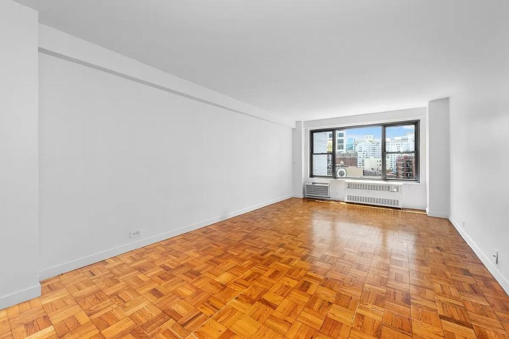 4th Ave #3N - Photo 6 of 12