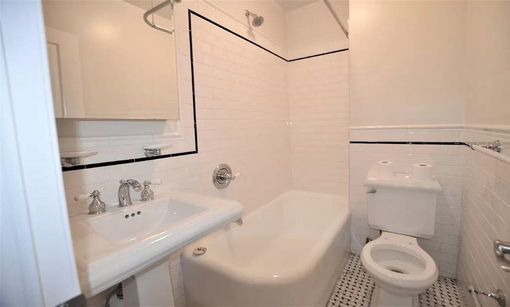 2nd Ave #4F - Photo 5 of 8