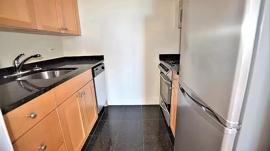 2nd Ave #7G - Photo 2 of 6