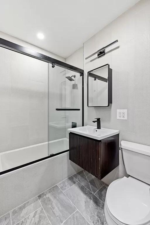 E 12th St #4A - Photo 4 of 8