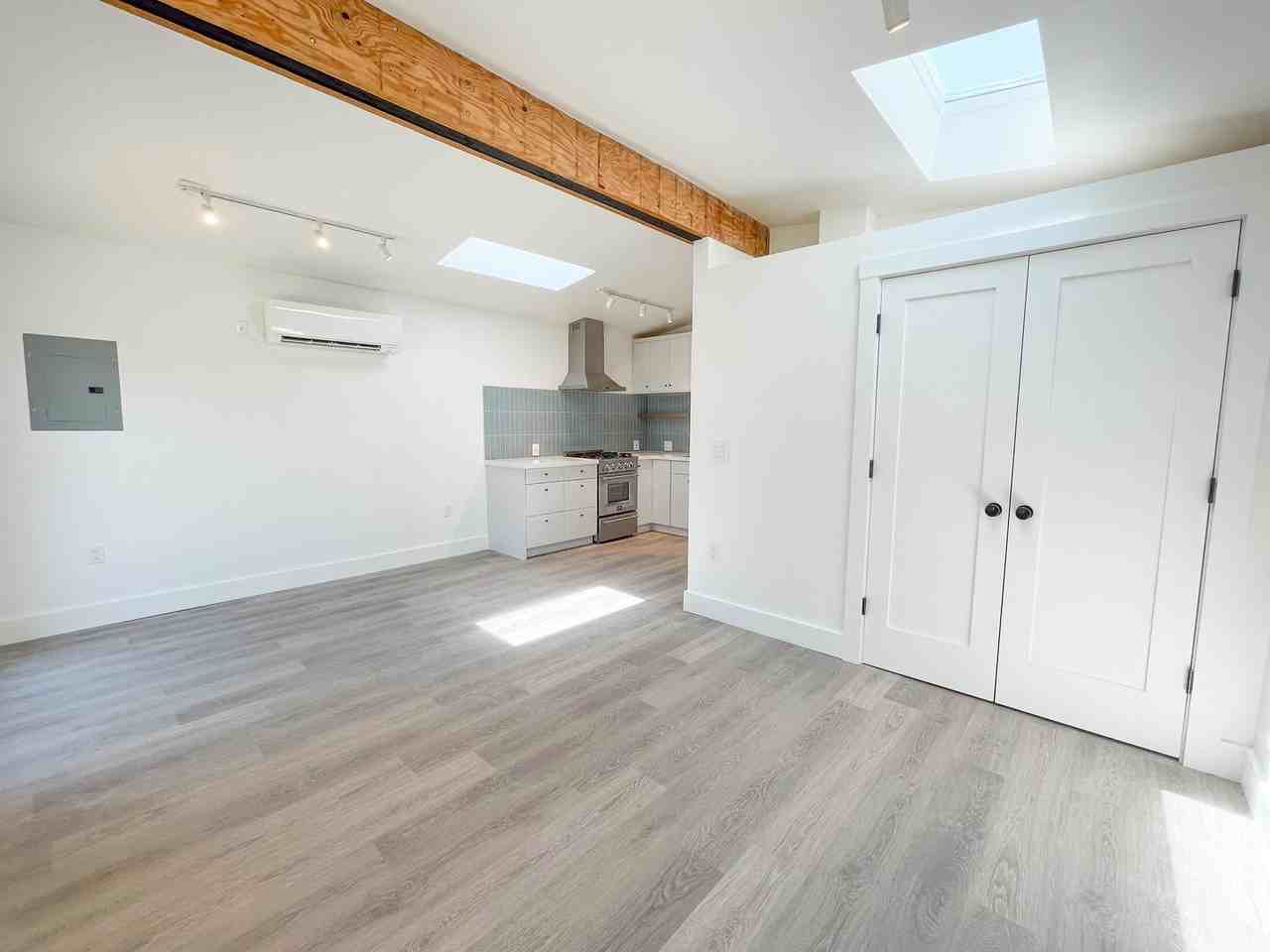 2825 School St - Photo 3 of 15