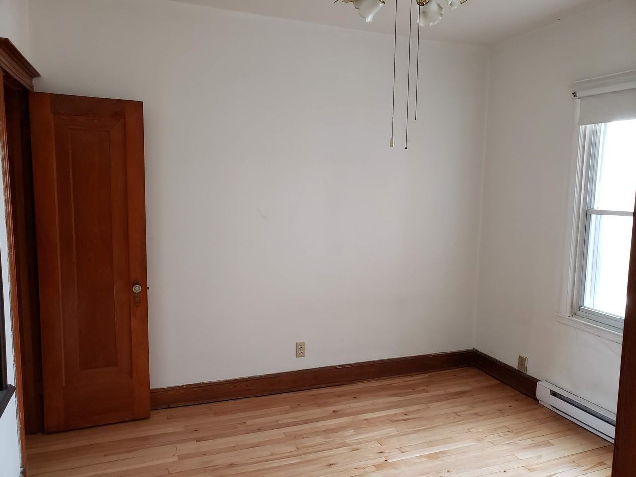 2681 Rue Saint-Zotique - Photo 3 of 7