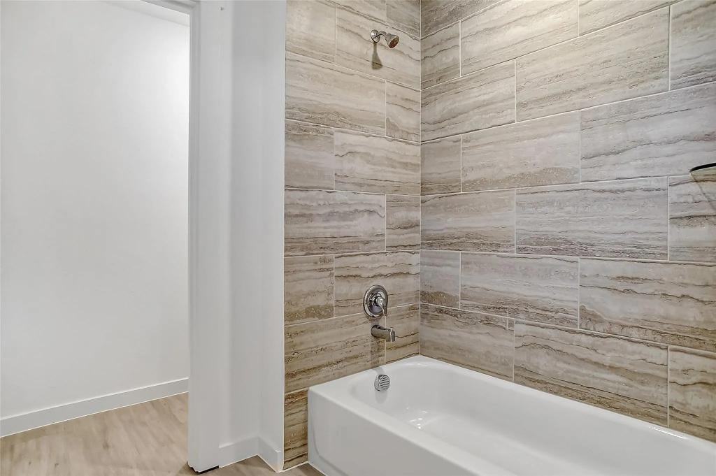 1221 Bells Dr - Photo 6 of 12