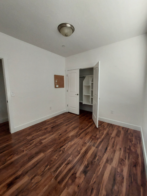 187 W Springview Dr - Photo 3 of 11