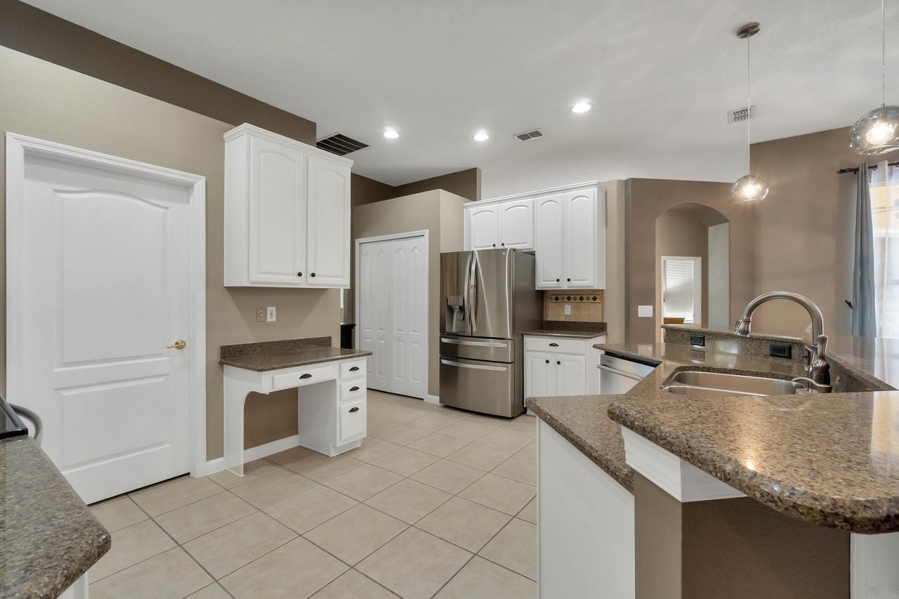 9444 Whispering Meadows Ln #NA - Photo 3 of 27