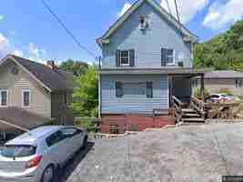 featured image of 317 6th St #3