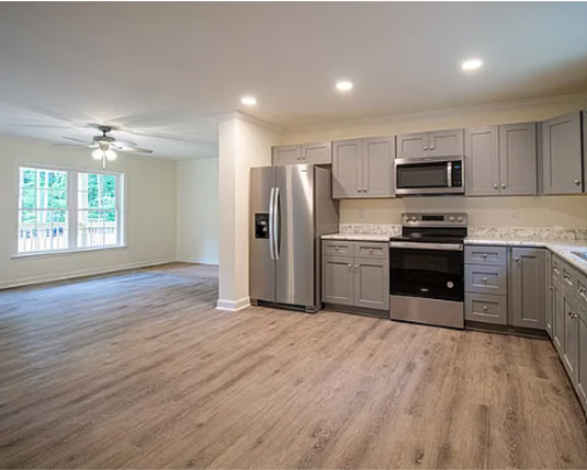 1152 Lakepoint Drive #NA - Photo 6 of 17