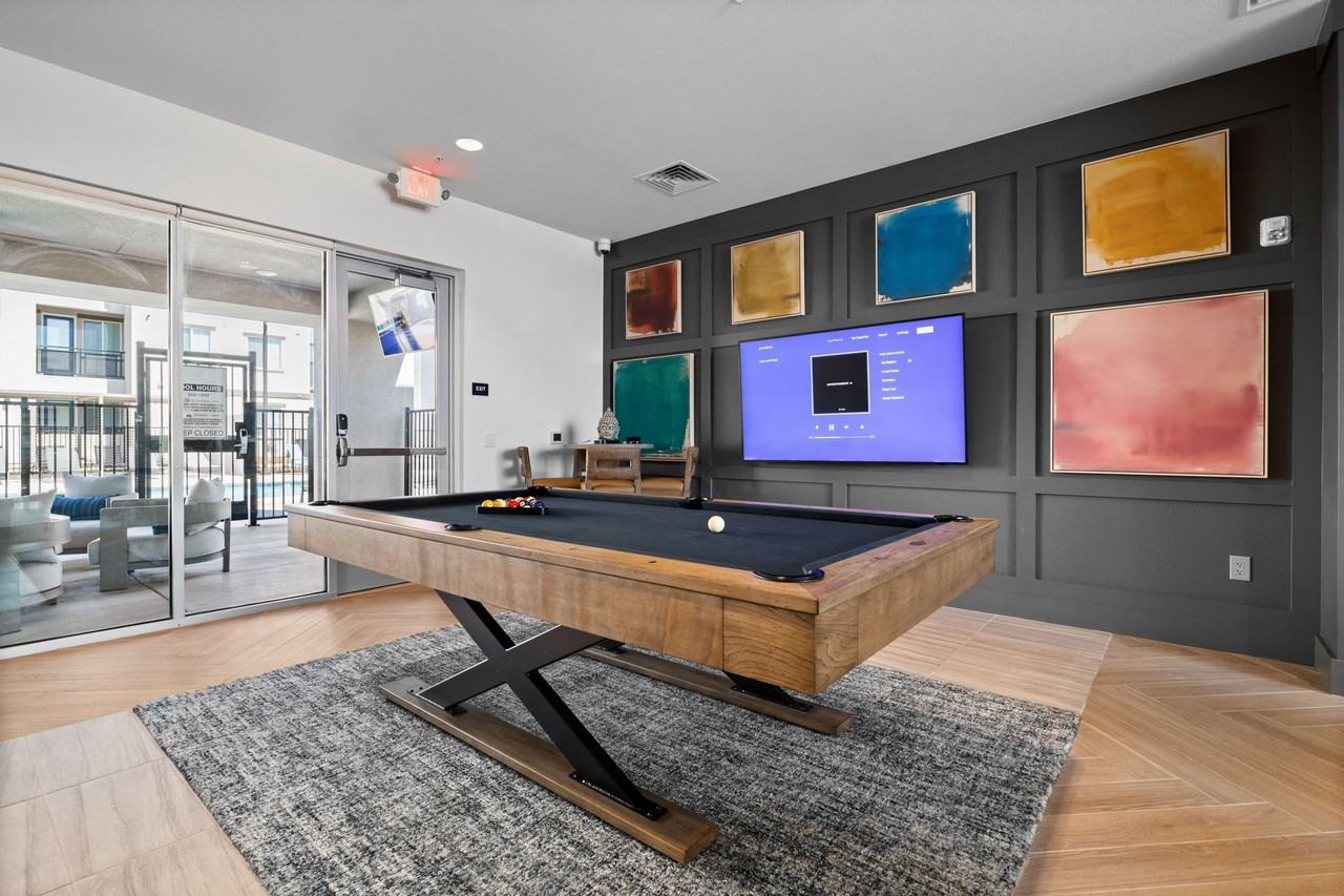 Kinsley Yard - Photo 2 of 50