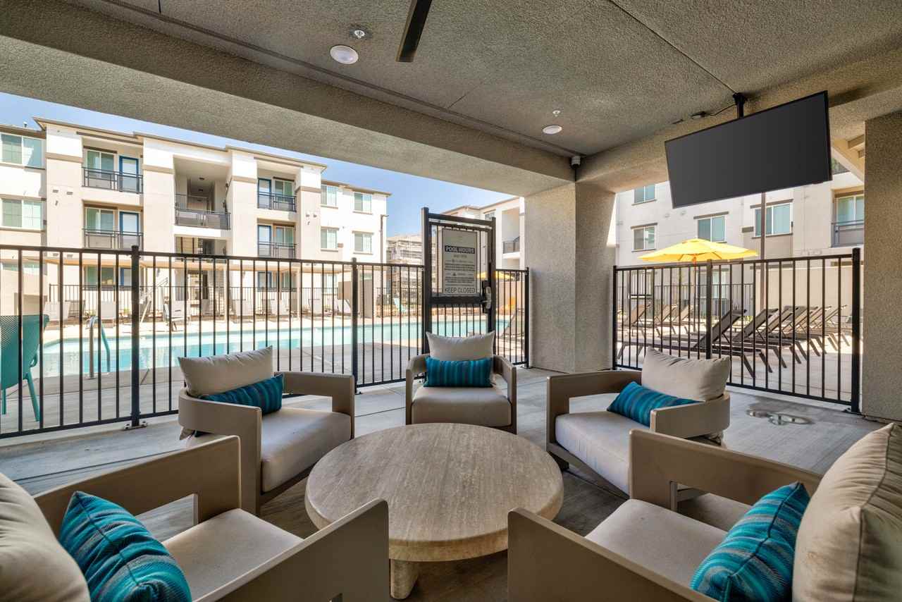 Kinsley Yard - Photo 6 of 50