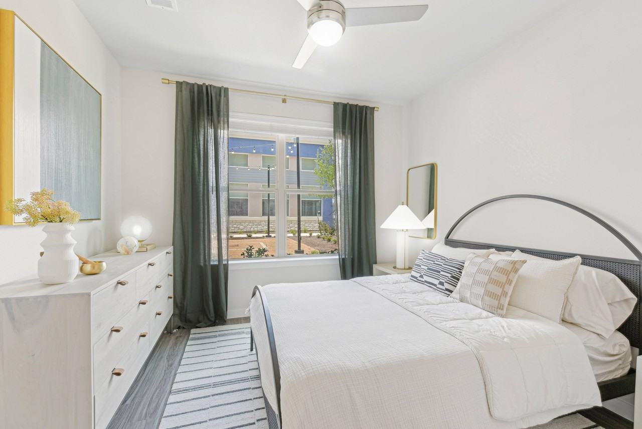 Lyric at The Merc - Photo 3 of 26