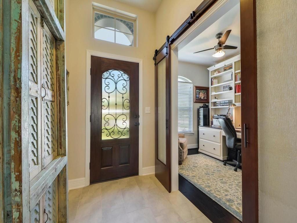 5509 Brady Bayou Cv - Photo 2 of 18