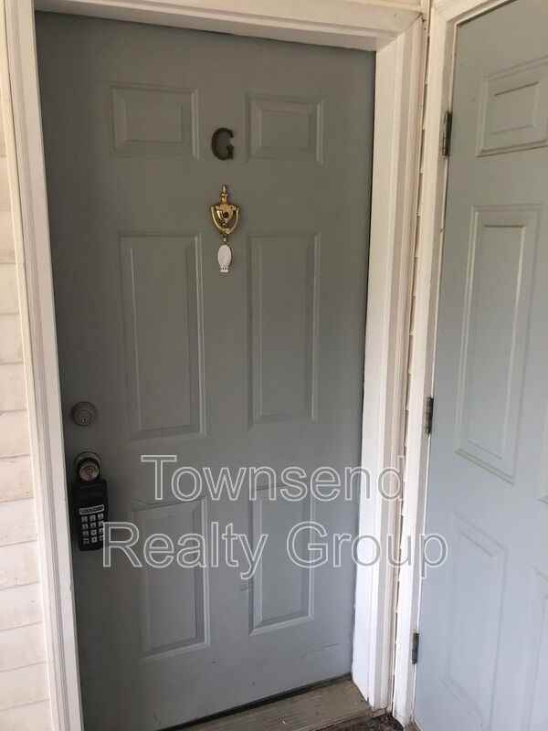 1930 Gion St #G - Photo 7 of 27