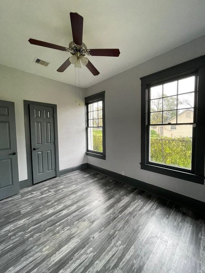 3109 Memel St - Photo 2 of 13