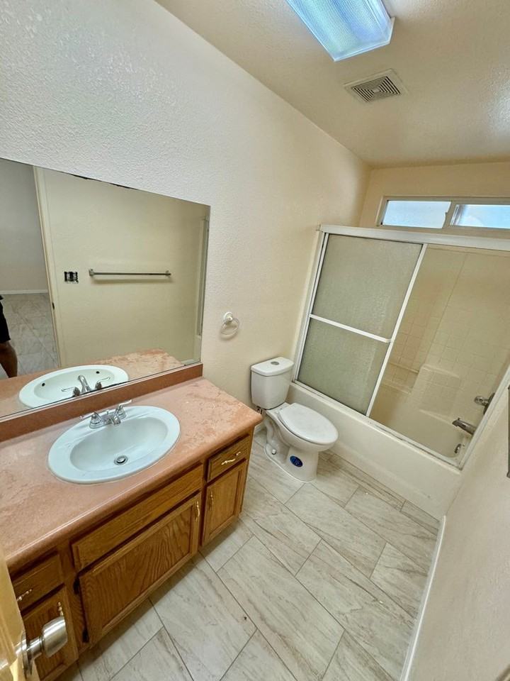 337 Balboa Drive - Photo 3 of 10