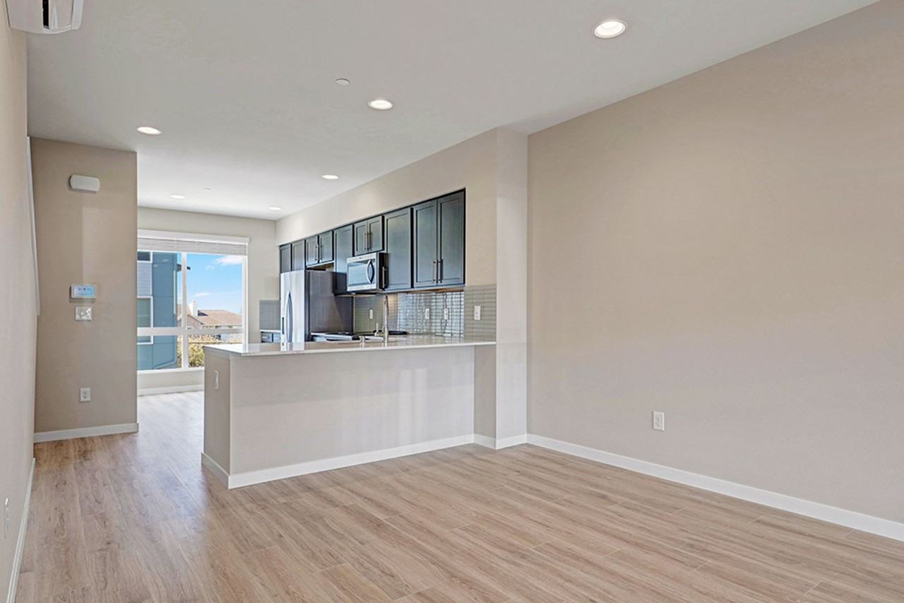 15113 40th Ave W #C7 - Photo 5 of 21