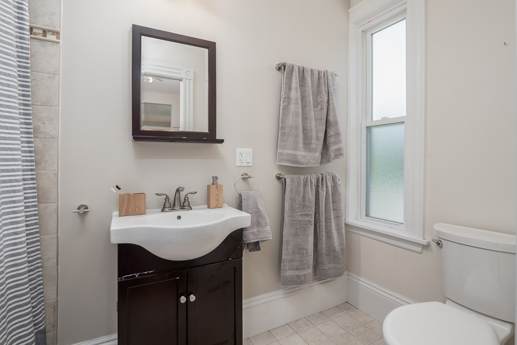 303 Broadway #2F - Photo 6 of 11