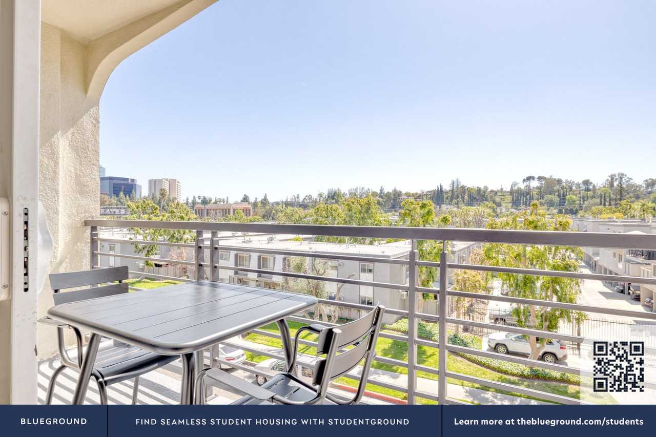 22111 Calvert St #698 - Photo 7 of 41