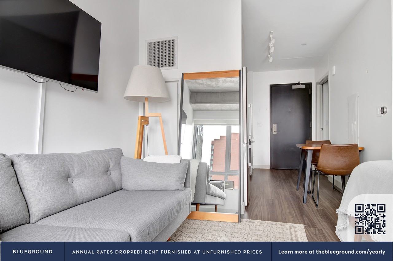 88 Ames Street - Photo 3 of 28